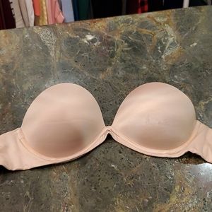 Victoria's Secret very sexy strapless bra lightly